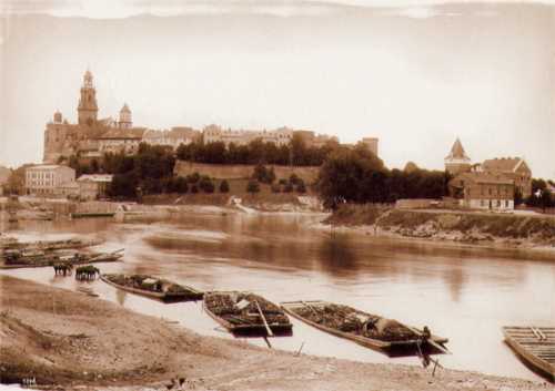 Вавельский замок на старой фотографии.