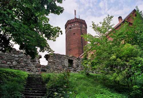 46-метровая башня Члуховского замка.